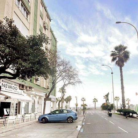Apartament Holidays2Malaga Tomas De Echeverria 150 Mts To Beach & High Speed Wifi & Parking Zewnętrze zdjęcie