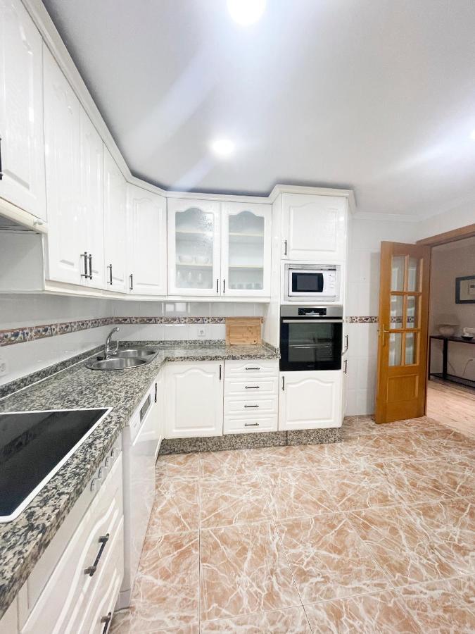 Apartament Holidays2Malaga Tomas De Echeverria 150 Mts To Beach & High Speed Wifi & Parking Zewnętrze zdjęcie